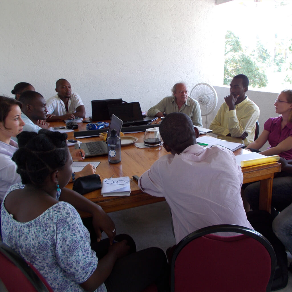 25_2013_HAITI_SOUTIEN_ORGANISER_EVENEMENT_POUR_LANCEMENT_PROGRAMME_AGRICOLE_MARIGOT