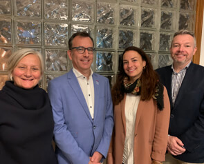 De gauche à droite : Dominique Dionne, ARP (RPSF), Patrick Howe, ARP (SQPRP), PVicky Boudreau (ACRPQ) et Stéphane Prud’homme (IABC).
